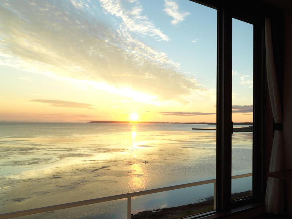 Lake Saroma Tsuruga Resort thumbnail 2