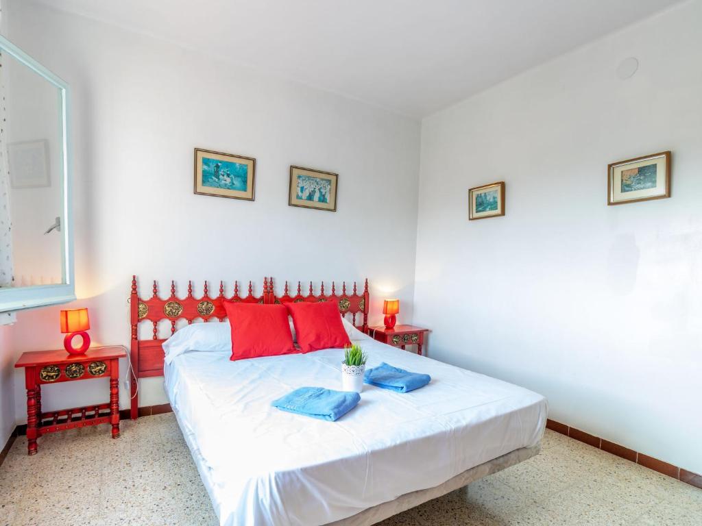 Postel nebo postele na pokoji v ubytování Holiday Home People I by Interhome