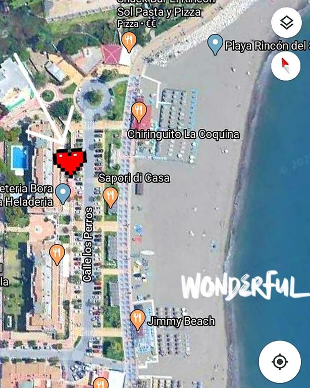 Apartamentos LOLA y MANUELA en primera línea playa Carihuela ...