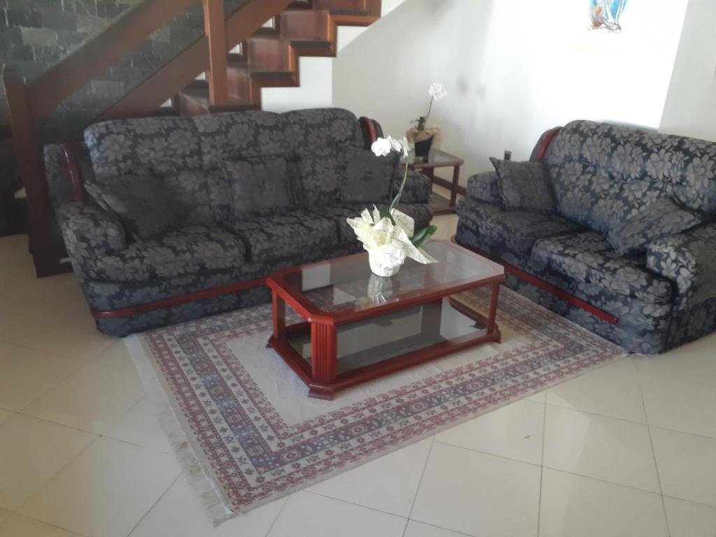  Casa com piscina