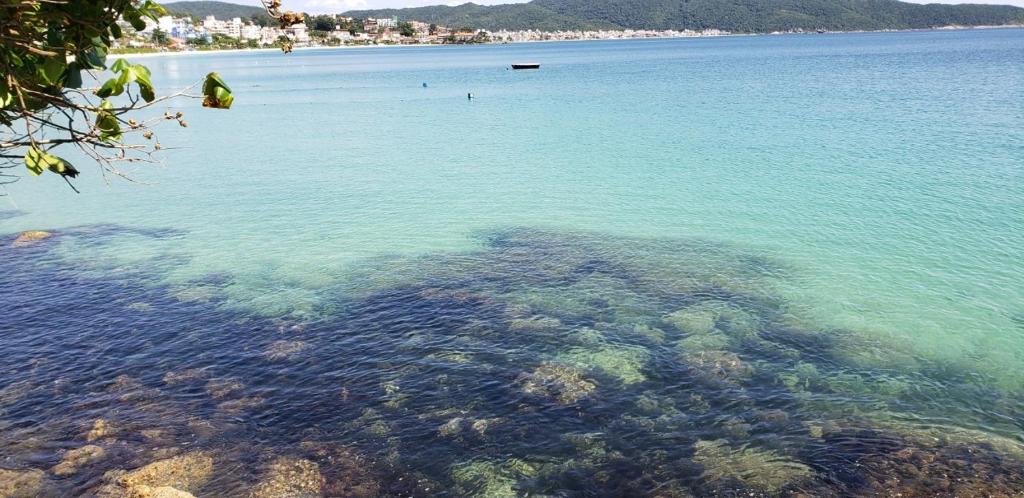  Apartamento com Vista ao Mar