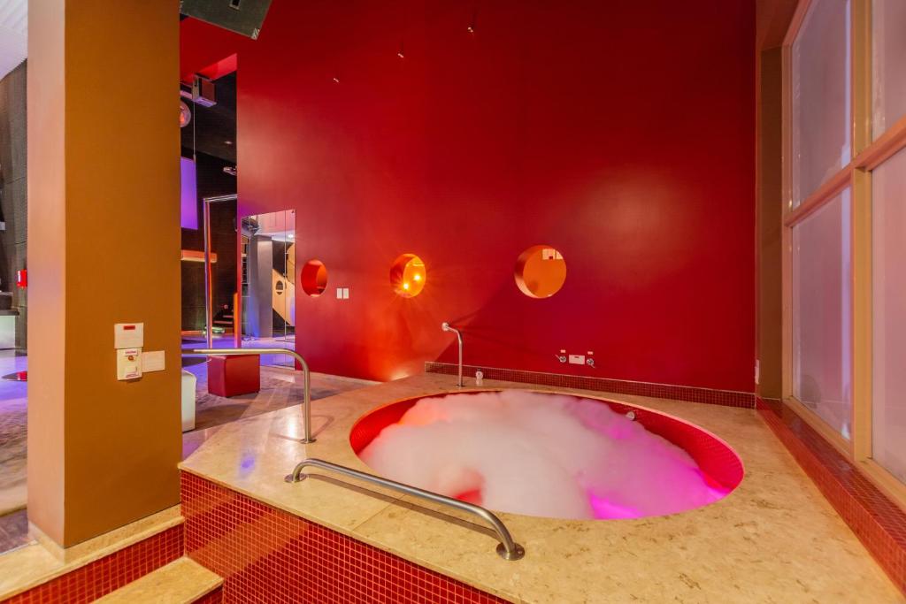  Assahi Motel (Adult Only)