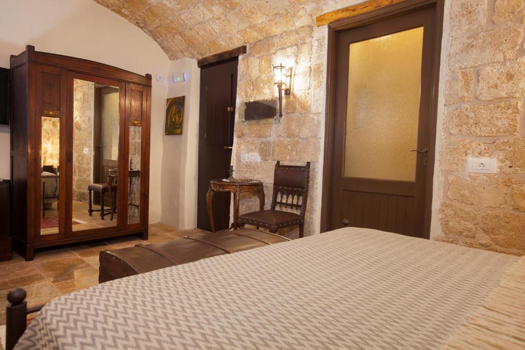 Porolithos Boutique Hotel - 17