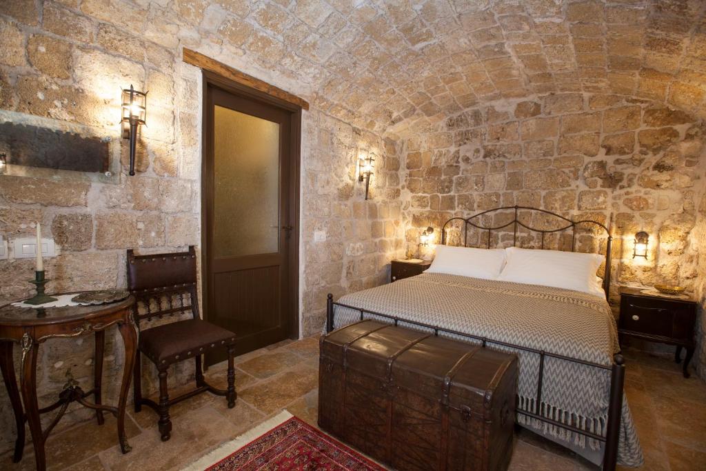 Porolithos Boutique Hotel - 18