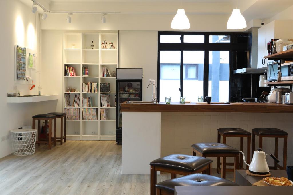 Kuchyň nebo kuchyňský kout v ubytování Dongshan Yi Hostel