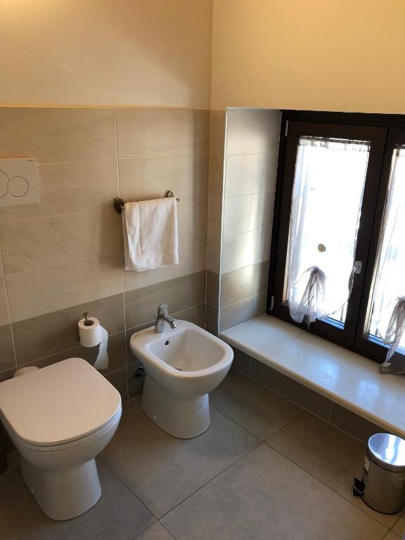 La casa della Ada - Triple Chambre Avec Salle De Bain Privée