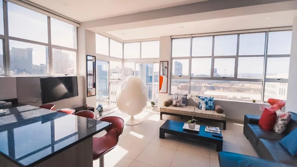 502 Beautiful Cape Town apartment with great views, Cape Town, South Africa