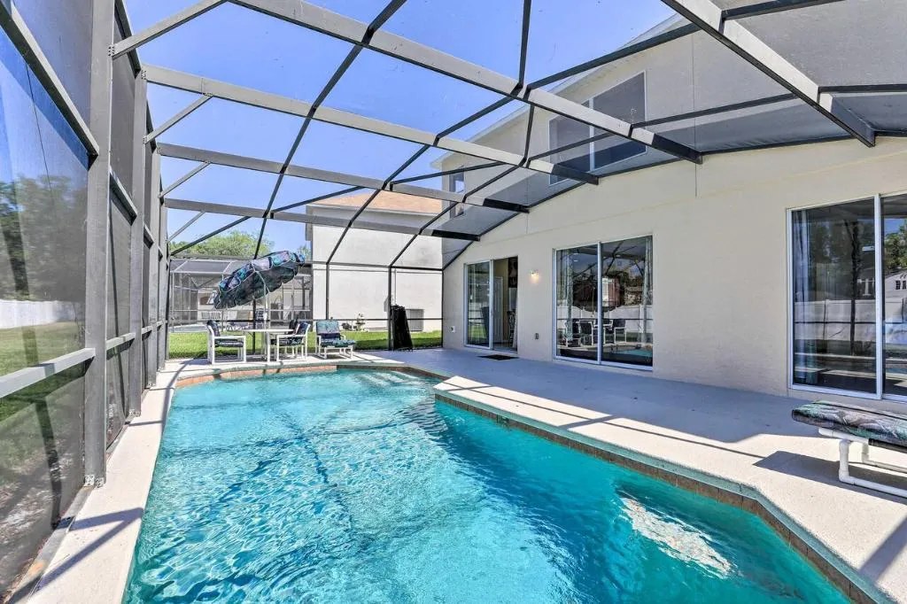 Spacious Family Home with Pool - 6 Mi to Disney!, Kissimmee, Statele Unite ale Americii