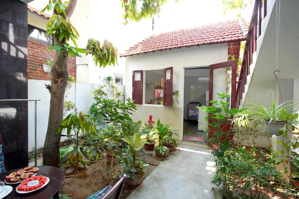 Zahrada ubytování Pink Beach Homestay