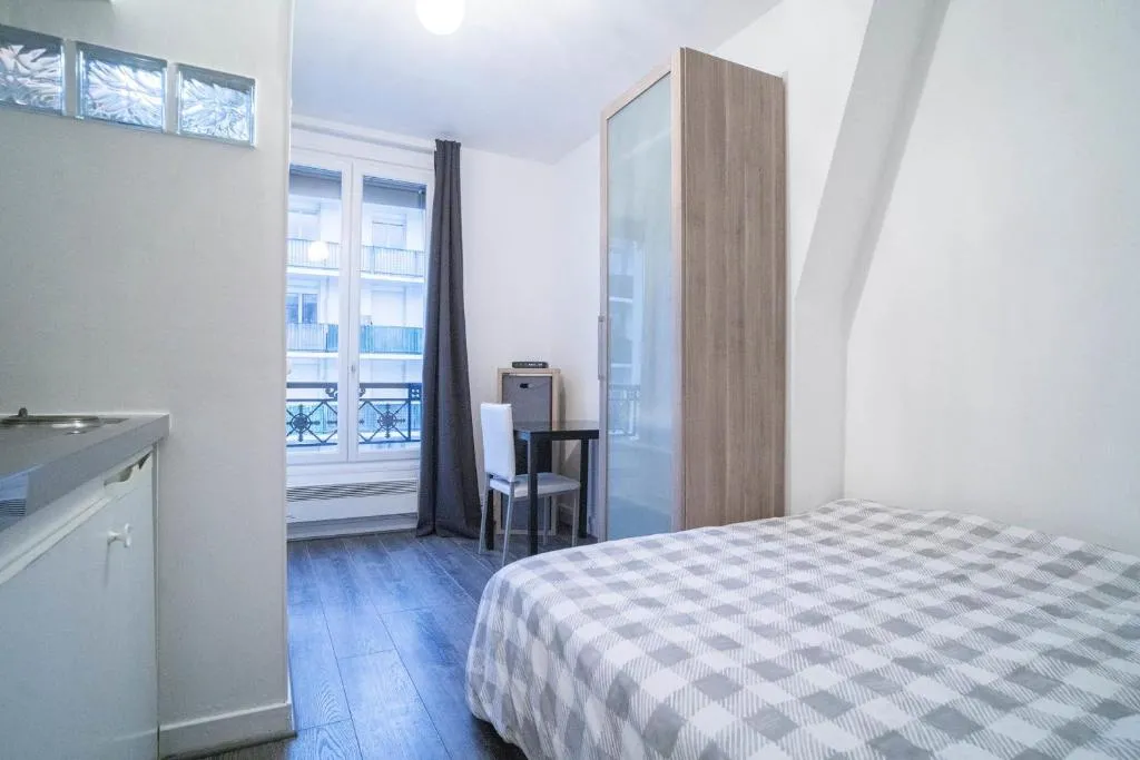 HostnFly apartments - Beautiful bright studio near Père Lachaise, Paris, Franţa