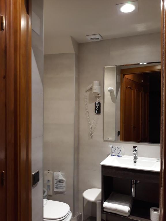 Koupelna v ubytování Hotel Aragüells