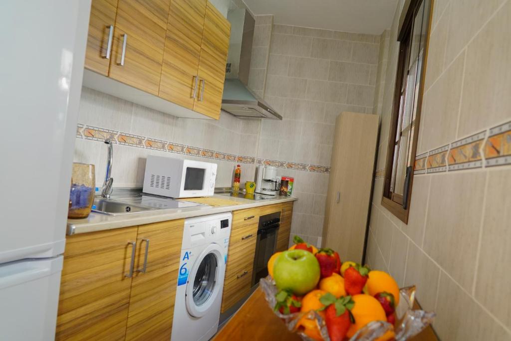 Kuchyň nebo kuchyňský kout v ubytování CASA RURAL SIERRAS DE GAUCIN