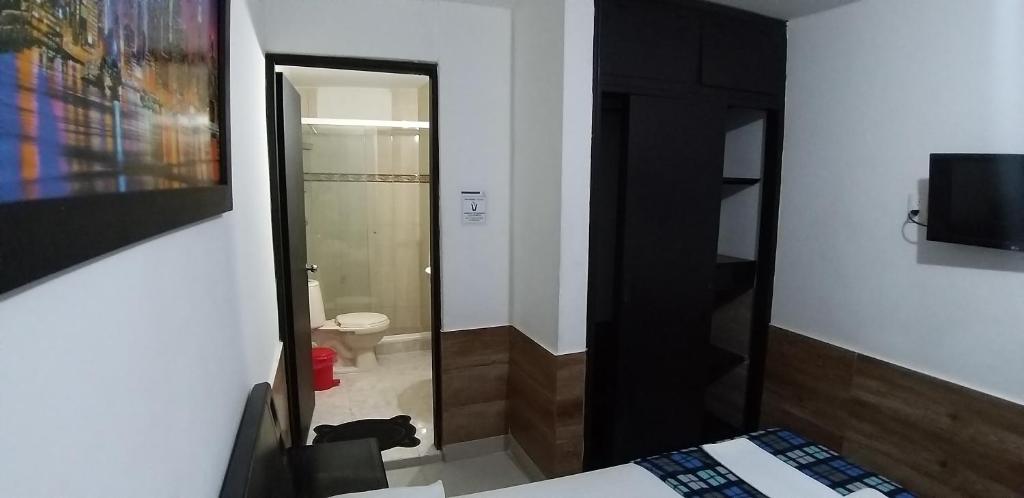 Koupelna v ubytování hotel medellin calasanz