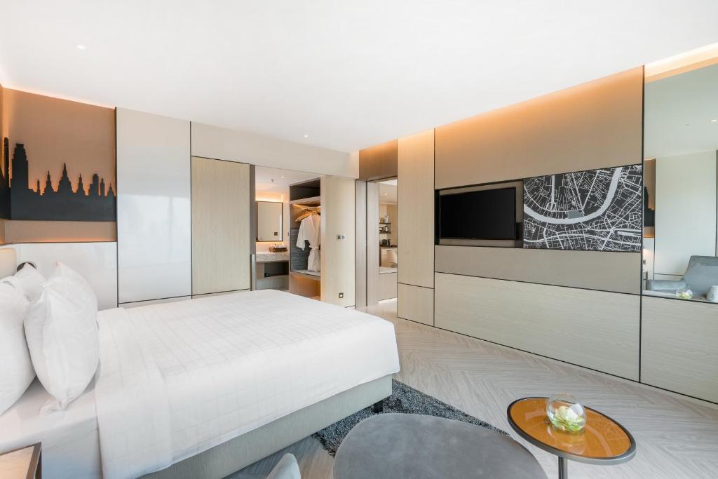 Pathumwan Princess Hotel - 1