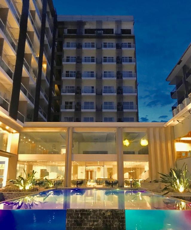 Solea Palm Resort Mactan 내부 또는 인근 수영장