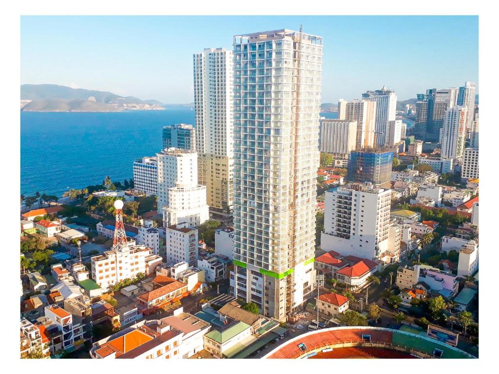 Nespecifikovaný výhled na destinaci Nha Trang nebo výhled na město při pohledu z hotelu