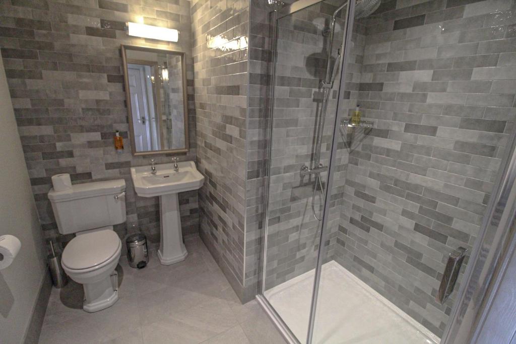 The Pooley Bridge Inn - Double Room With Private Bathroom