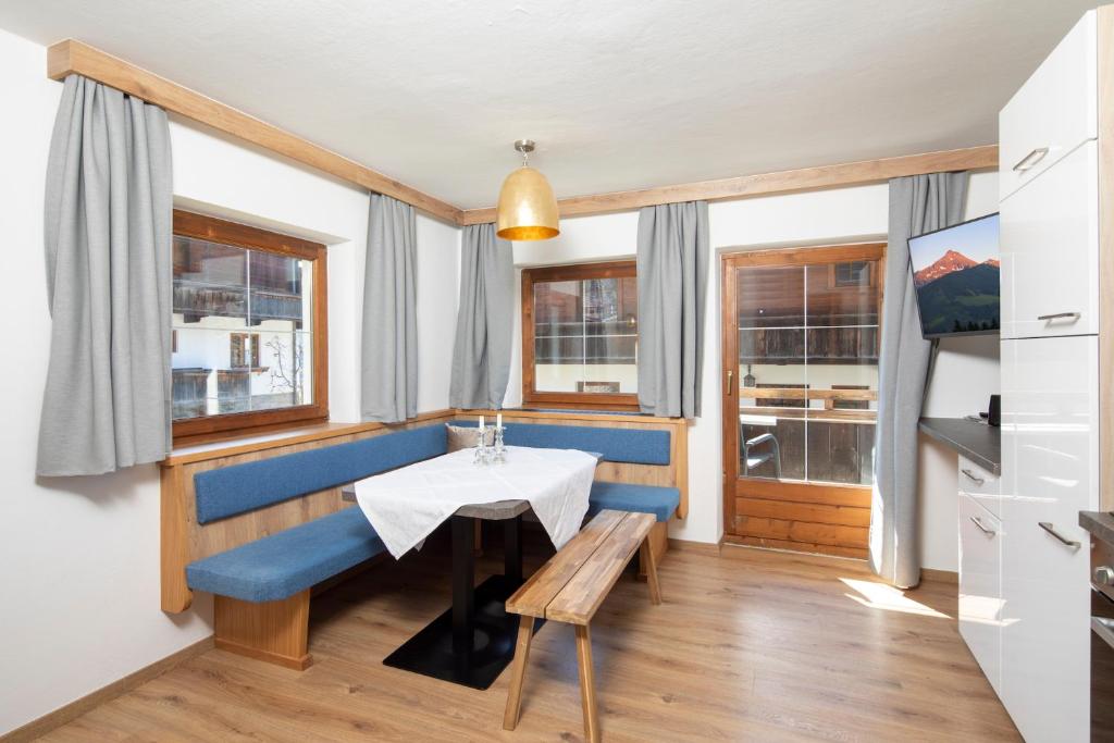 Kuchyň nebo kuchyňský kout v ubytování Hotel Andreas