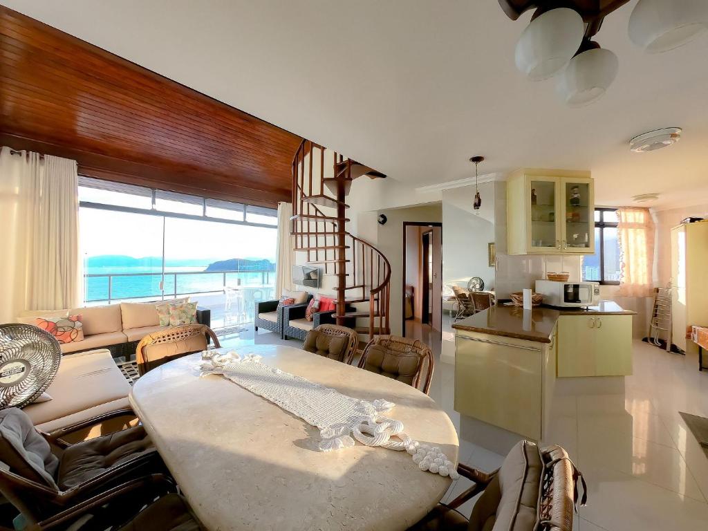  Apartamento pé na areia com linda vista para o mar