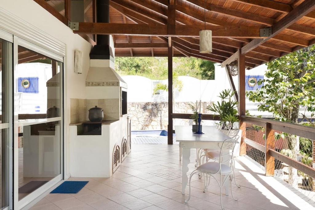  CasaIvan beautiful house located near Jurere