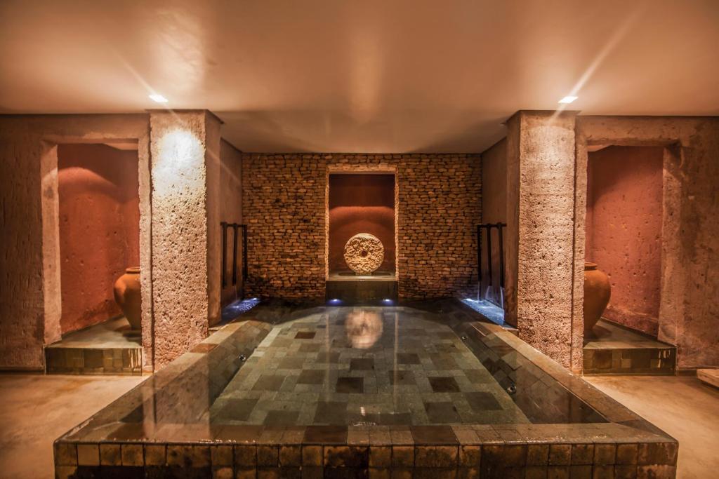  Kenoa Exclusive Beach Spa & Resort