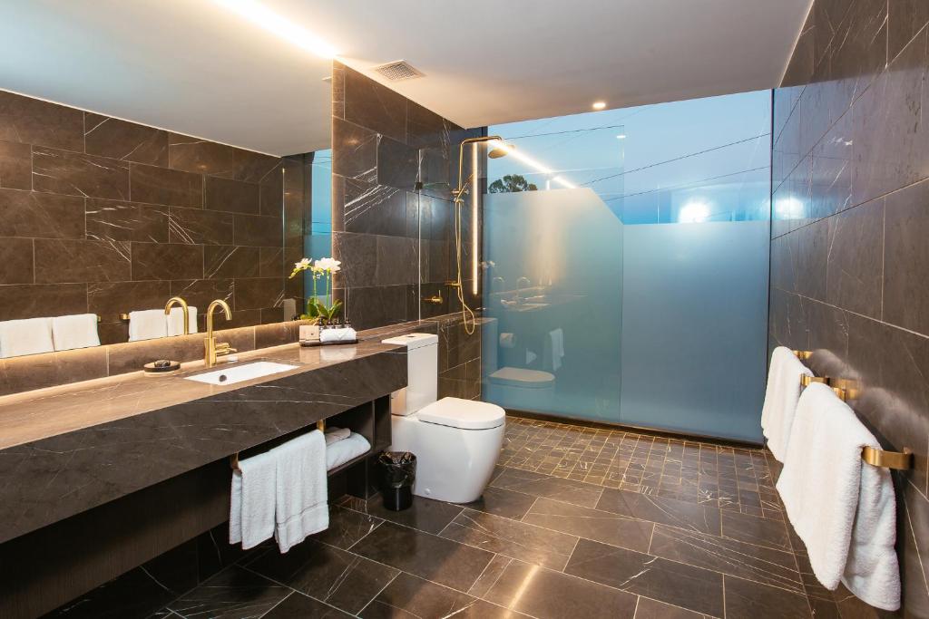 Eatons Hill Hotel - Resim 6