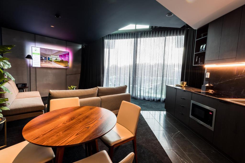 Eatons Hill Hotel - Resim 40