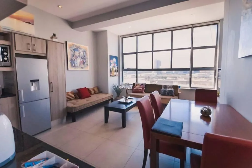 501 Modern One Bedroom Apartment in the heart of Cape Town CBD, Cape Town, Africa de Sud