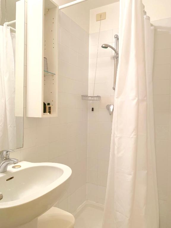 Hotel La Calcina - Resim 41