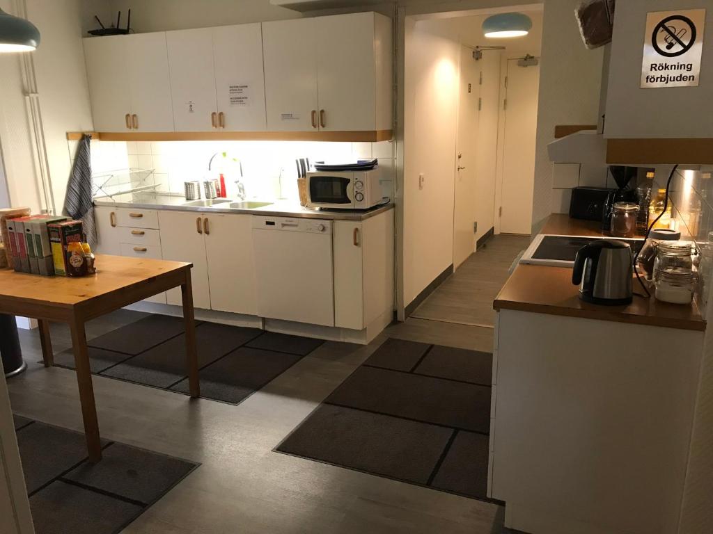 Kuchyň nebo kuchyňský kout v ubytování Gävle Bed & Breakfast