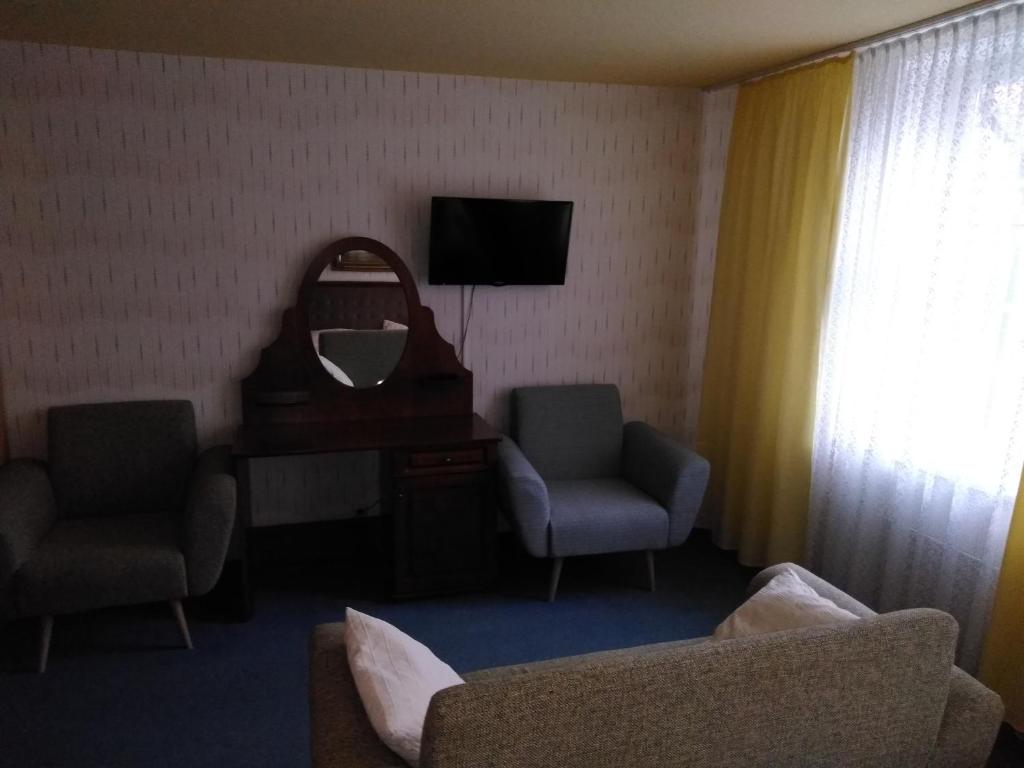 Hotel Stadt Lügde - Double Room With Private Bathroom
