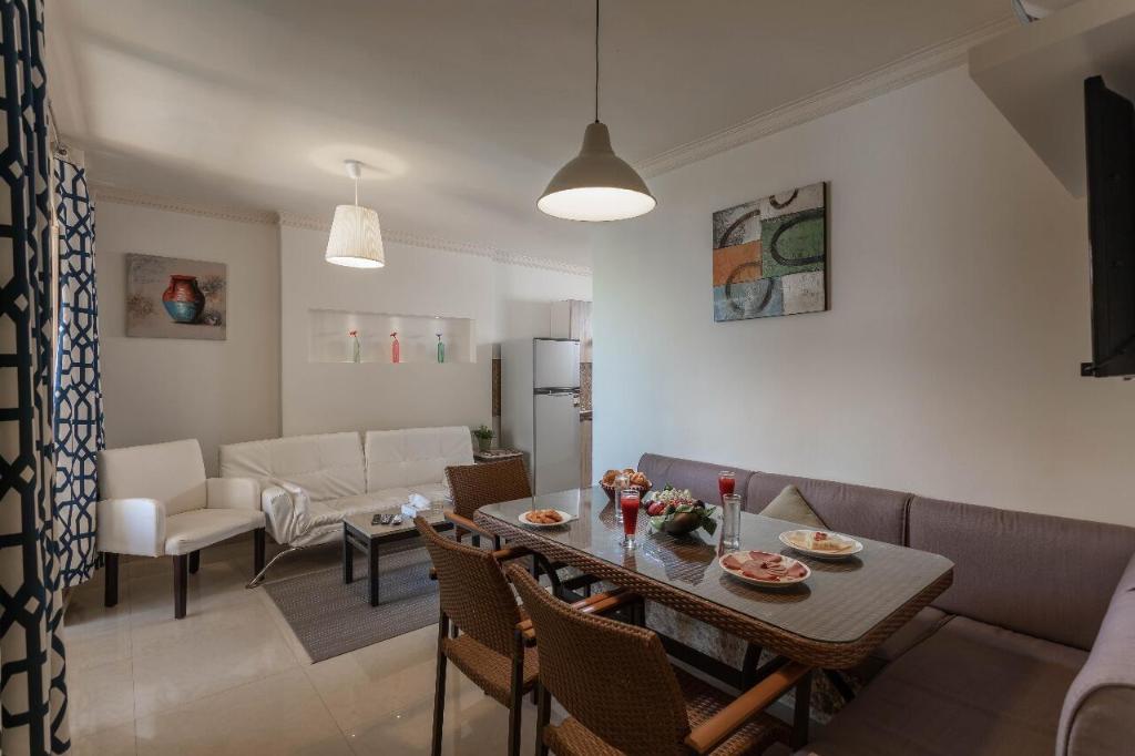Posezení v ubytování Mirage Hotel Sidi Abd El Rahman