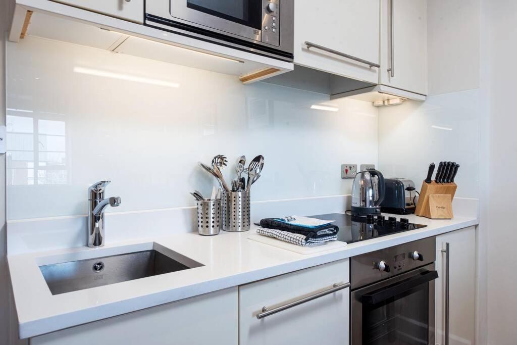 Apartment 501 - Nell Gwynn House, Chelsea