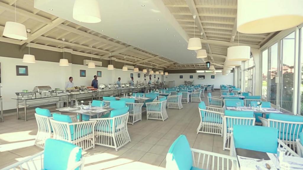 Restaurace v ubytování Mirage Hotel Sidi Abd El Rahman