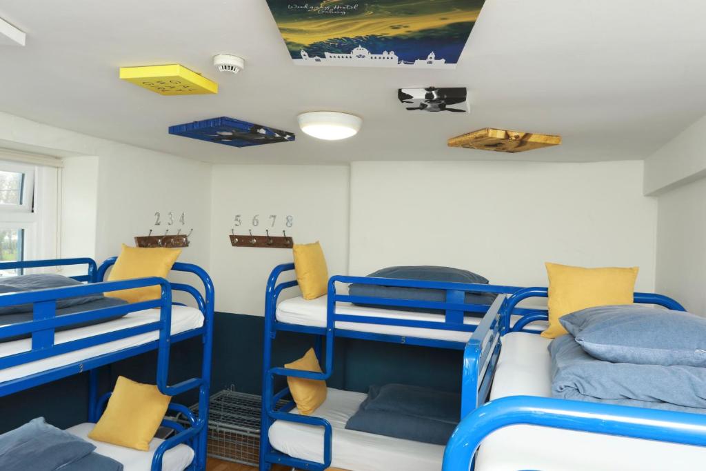 Ruang duduk di The Woodquay Hostel