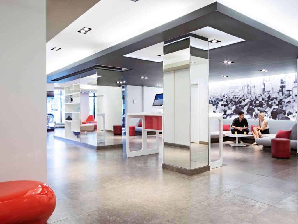 Posezení v ubytování Novotel Montreal Center