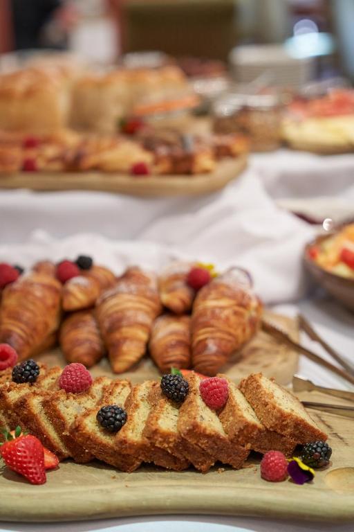 Connaught Lodge - Resim 21