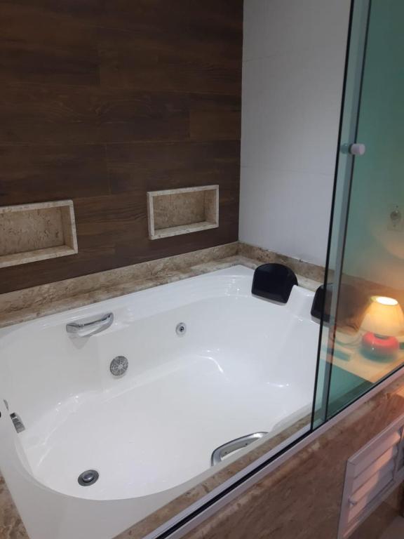  Casa duplex aconchegante com piscina e banheira de hidromassagem
