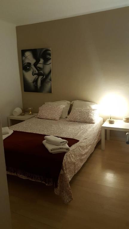 Posteľ alebo postele v izbe v ubytovaní Precioso apartamento a menos de 100m de la playa
