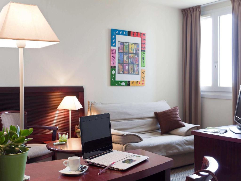 Posezení v ubytování Mercure Port La Grande Motte