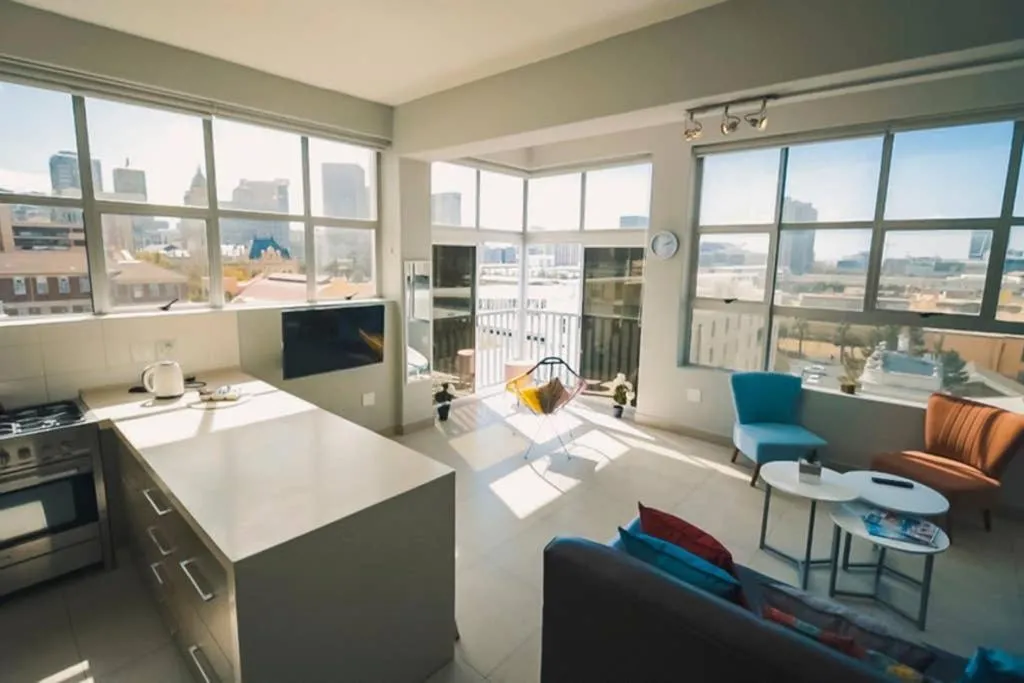 402 Trendy Apartment in Cape Town with amazing views, Cape Town, South Africa