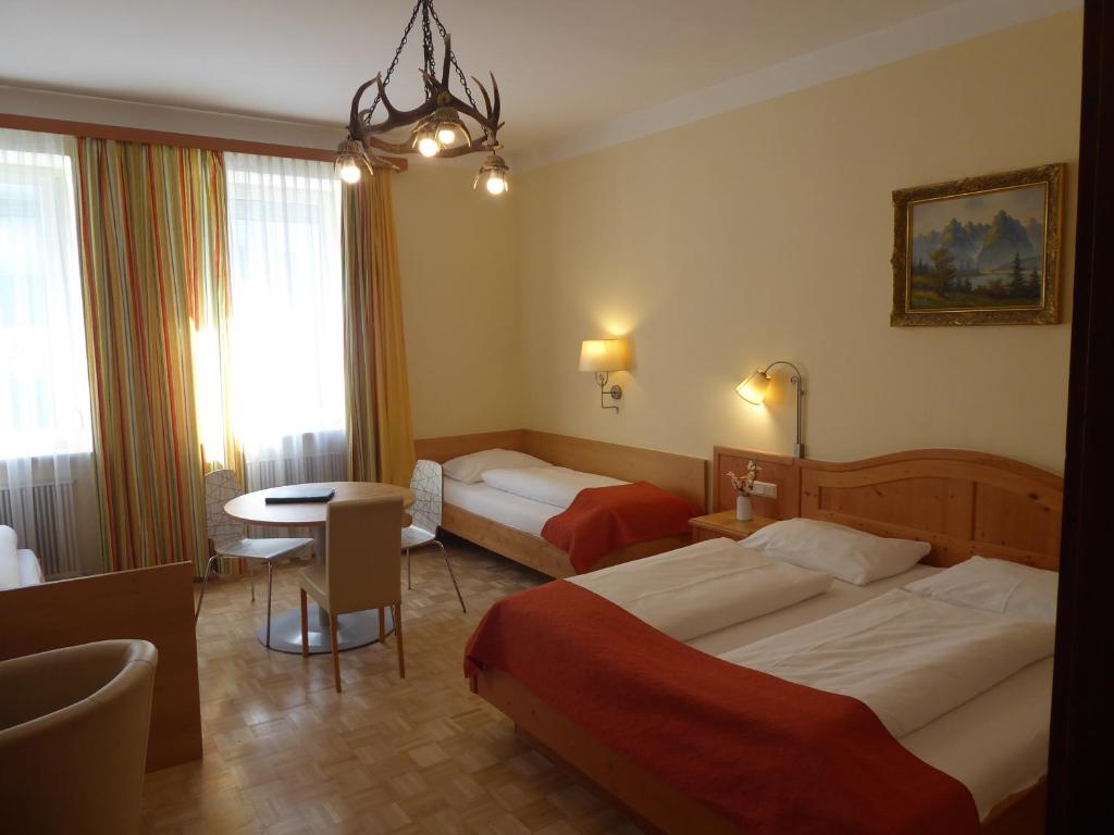 Postel nebo postele na pokoji v ubytování Adlerhof