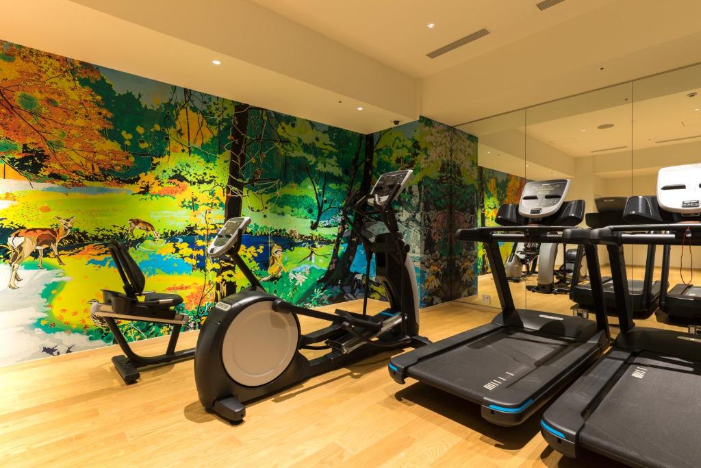 Fitness centrum a/nebo fitness zařízení v ubytování Hotel Metropolitan Kawasaki