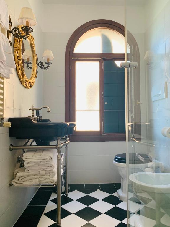 Hotel La Calcina - Resim 15