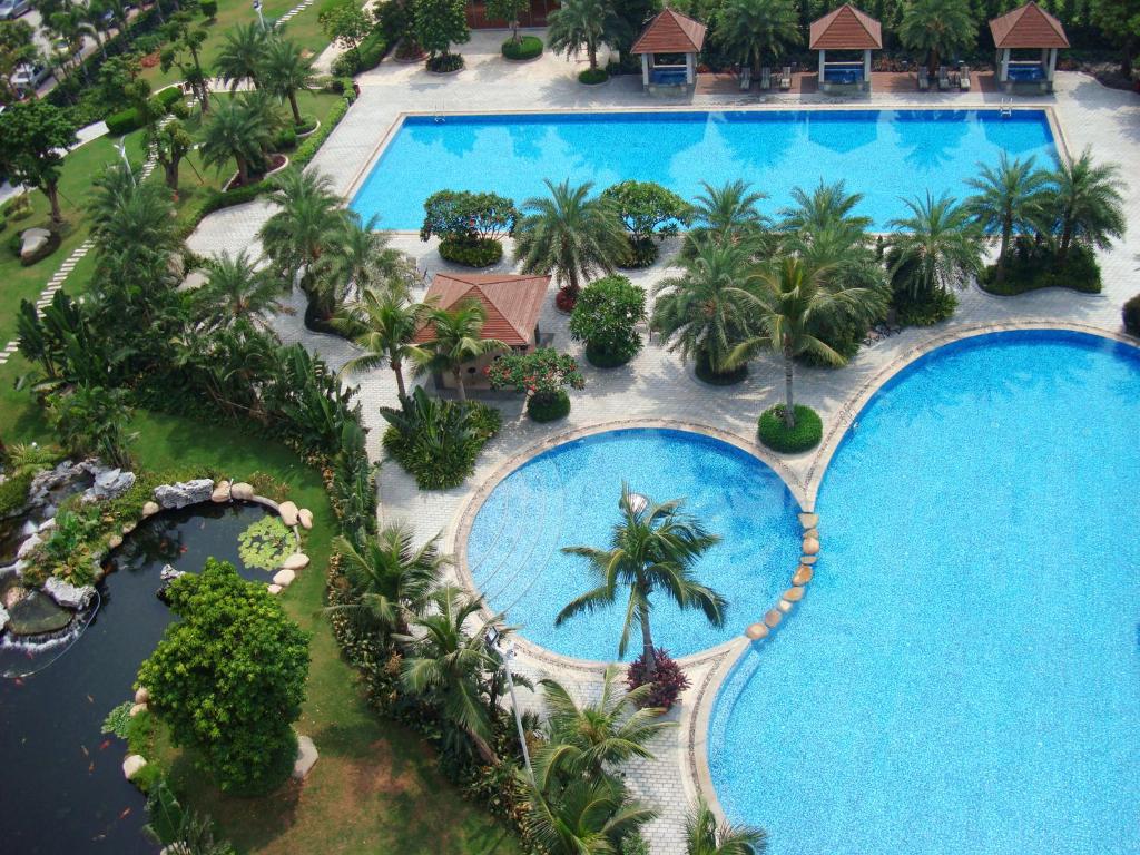 Bazén v ubytování Dongguan Well Garden Hotel nebo v jeho okolí