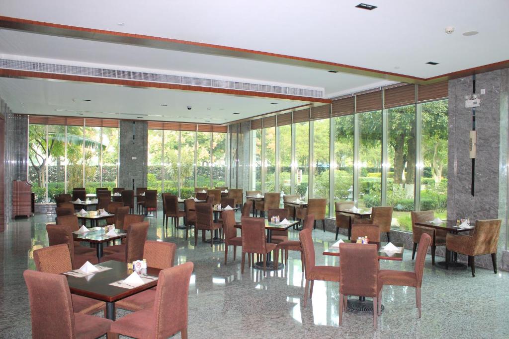 Restaurace v ubytování Dongguan Well Garden Hotel
