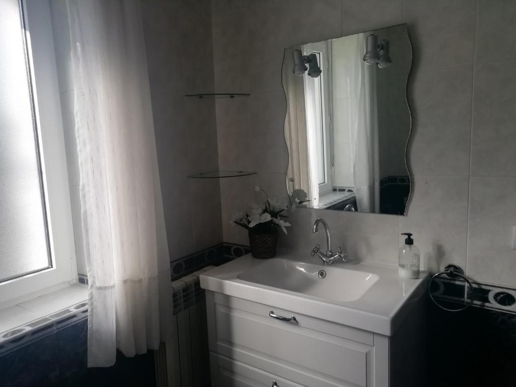 A bathroom at Casa Rural La Rasilla