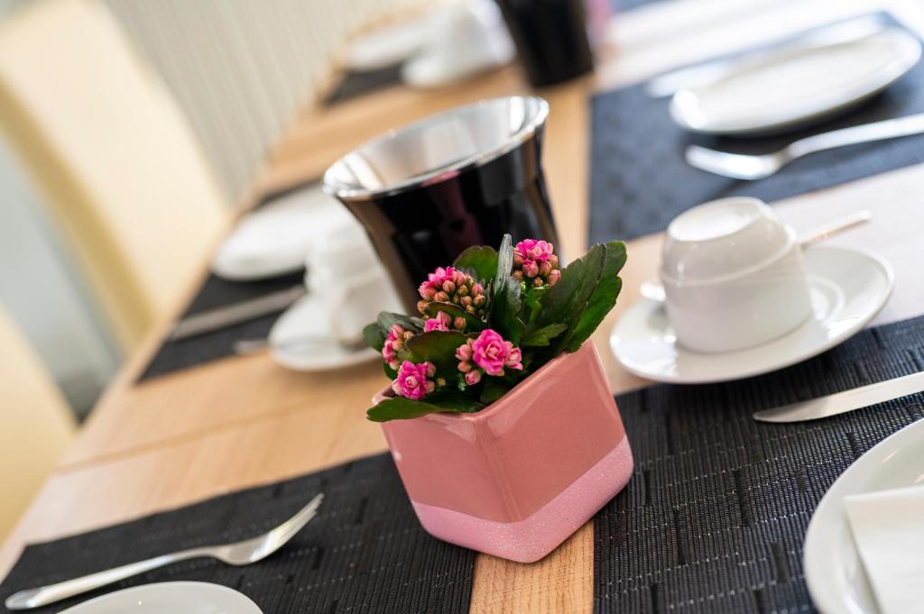 Příslušenství pro přípravu čaje a kávy v ubytování Hotel Oltnerhof - Self Check in