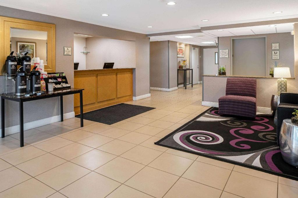 La Quinta by Wyndham Naples East (I-75) photo