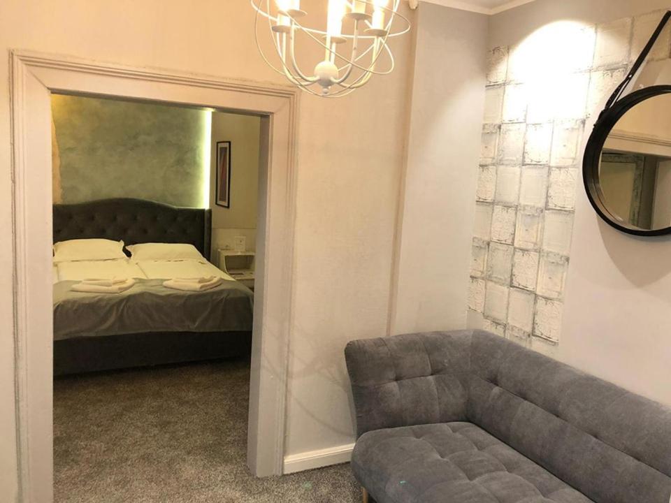 Postel nebo postele na pokoji v ubytování Rabbit Hole